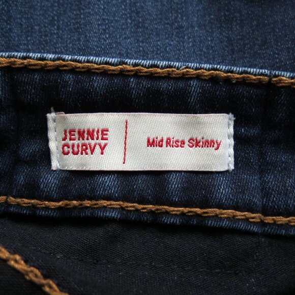TRUE RELIGION Women's Jennie Curvy Mid Rise Skinny Jeans Size 34 Studs - Picture 8 of 13